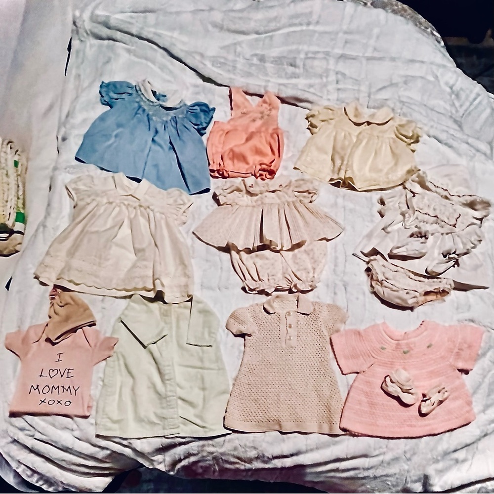 Assorted Baby Girl Clothing sets sizes Newborn to 3 Months (Size 0-3 months)